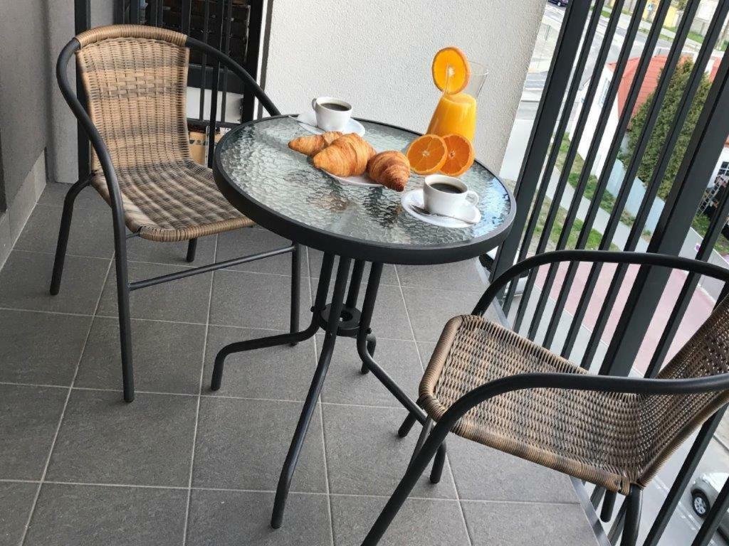 Premium Apartment - Chopin Airport Warsaw Luaran gambar